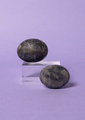 Iolite Palm Stones